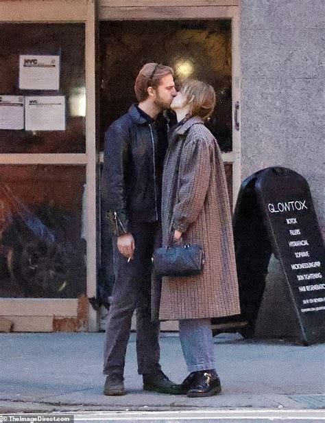 maya hawke husband|Maya Hawke kisses musician Christian Lee Hutson during chilly。